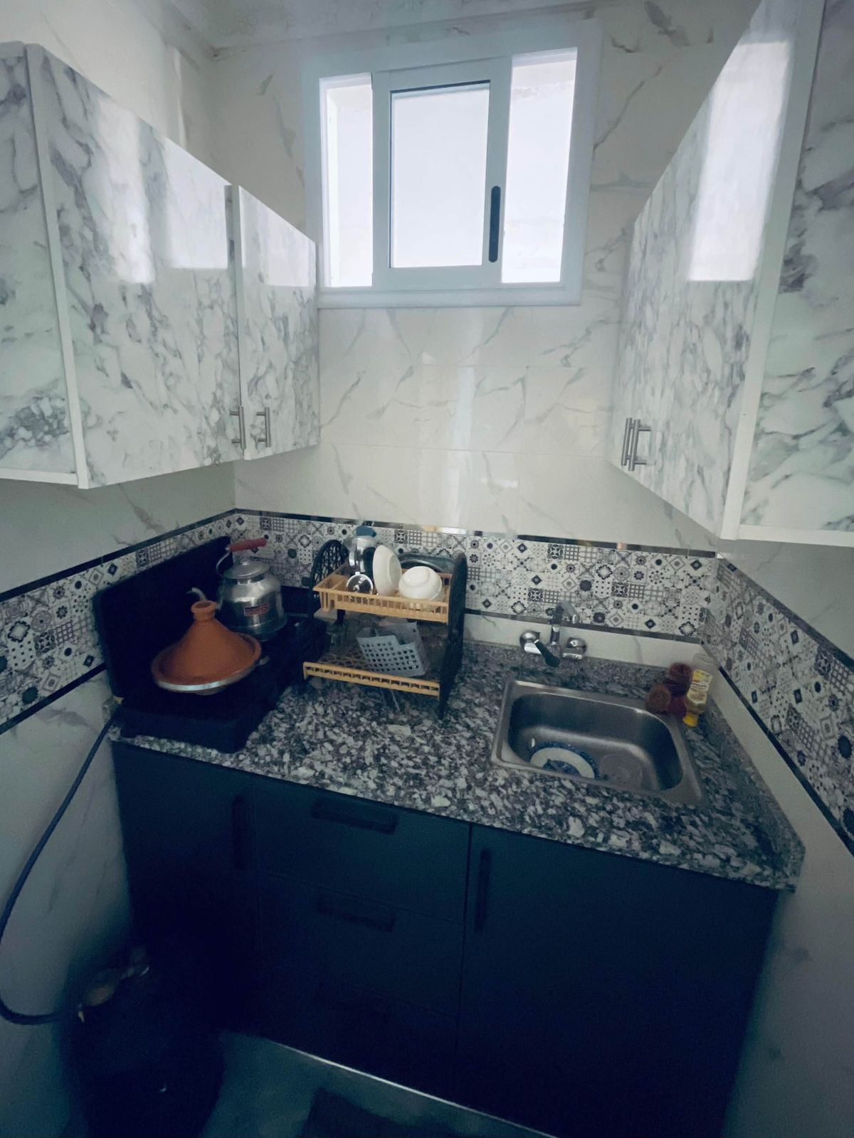 The Salty House apartment — kitchenette